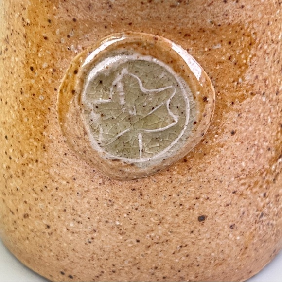 Cornwall Bridge Pottery Creamer and Sugar Set - Picture 4 of 14